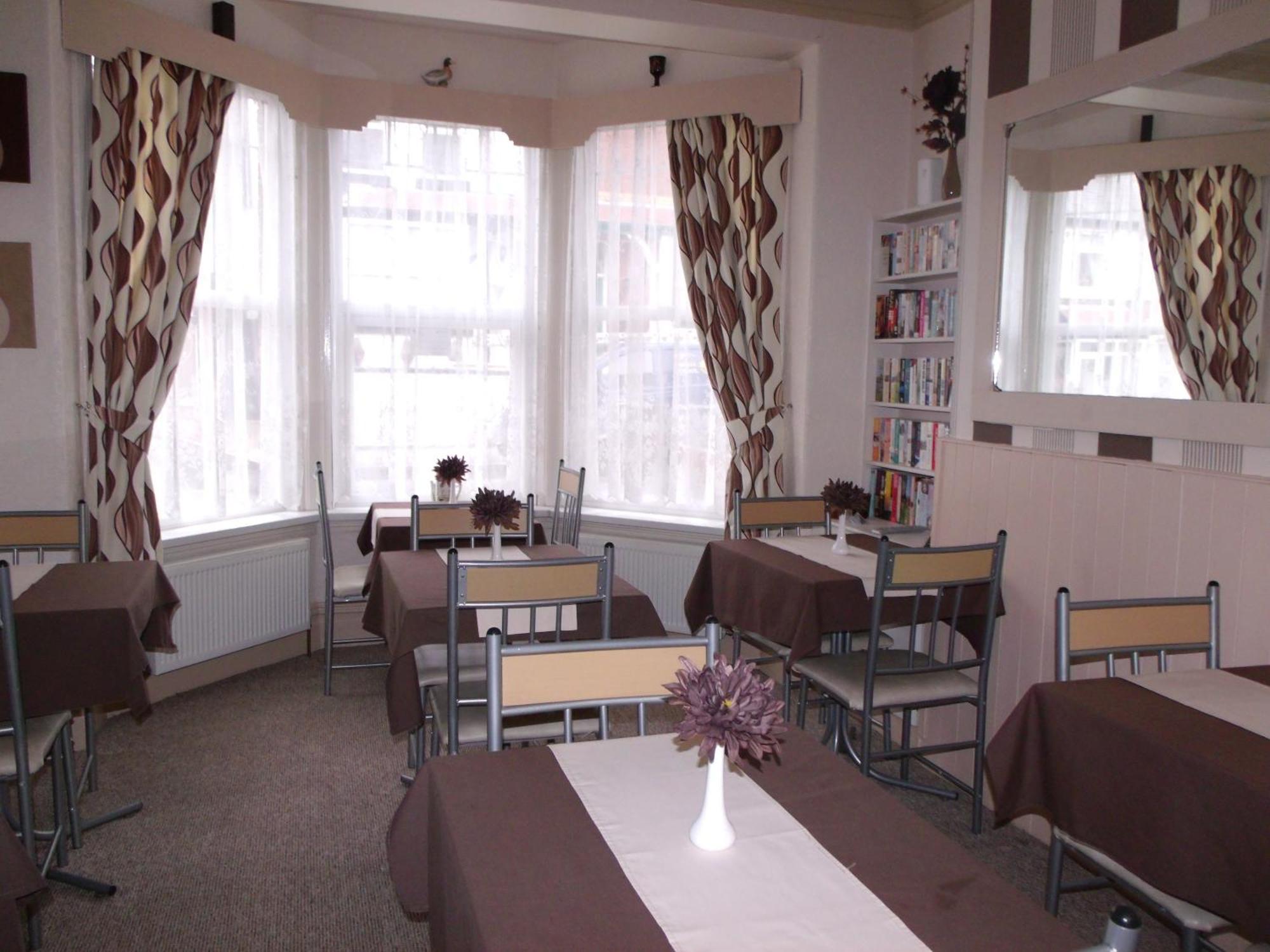 Jasmine Guest House Бринлингтон Экстерьер фото